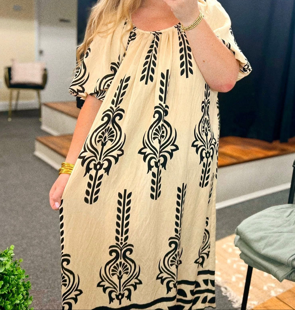 Lindsey Black Patterned Puff Sleeve Dress